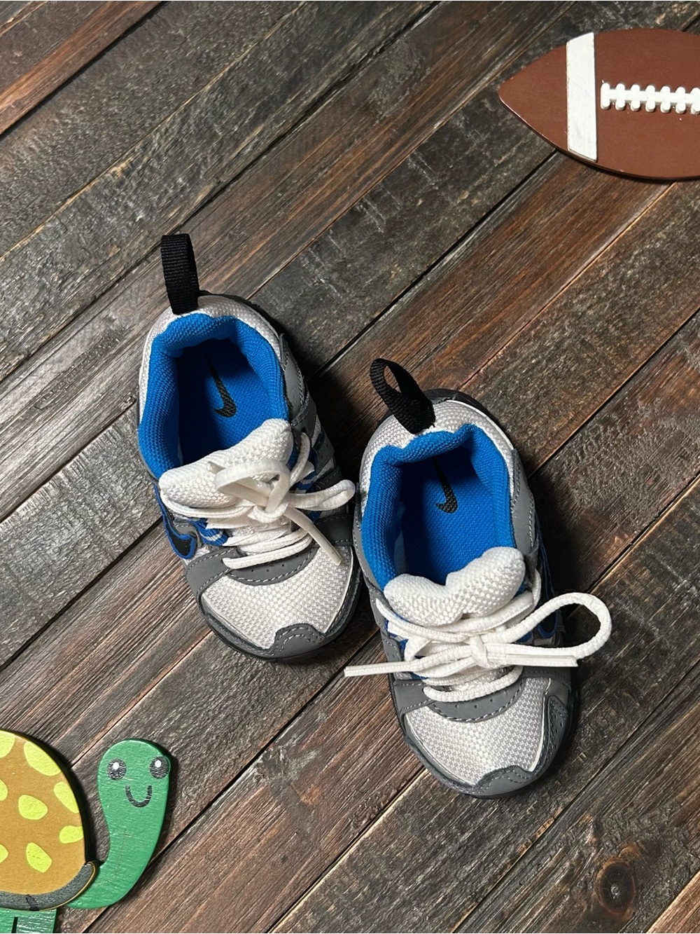 🐢Nike Infant/Toddler White, Gray & Blue Sneakers
